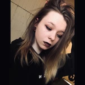 Meet your Posher, Kenzie